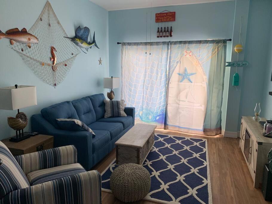 Gulf Coast Gold Private Condo - 2Bed, 2Bath, Sleep 6, Across Street From Beach, Balcony Views Of Sunsets, Beach & Gulf, Pool, Gym St. Pete Beach Exterior photo