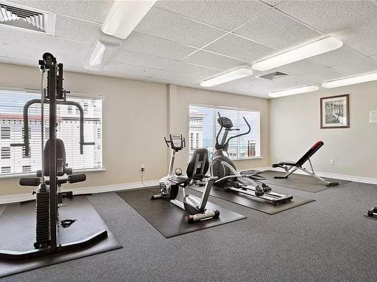 Gulf Coast Gold Private Condo - 2Bed, 2Bath, Sleep 6, Across Street From Beach, Balcony Views Of Sunsets, Beach & Gulf, Pool, Gym St. Pete Beach Exterior photo